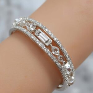 armband med kristaller